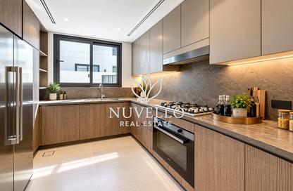 Villa - 4 - 5 for sale in Aura 2 - Aura - Tilal Al Ghaf - Dubai Villa - 4 - 5 for sale in Aura 2 - Aura - Tilal Al Ghaf - Dubai