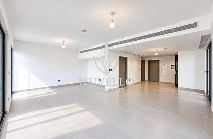 Villa - 4 - 5 for sale in Aura 2 - Aura - Tilal Al Ghaf - Dubai Villa - 4 - 5 for sale in Aura 2 - Aura - Tilal Al Ghaf - Dubai