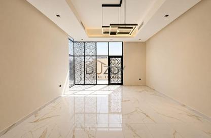 Villa - 5 Bedrooms - 7 Bathrooms for rent in Nad Al Sheba Villas - Nad Al Sheba 3 - Nad Al Sheba - Dubai Villa - 5 Bedrooms - 7 Bathrooms for rent in Nad Al Sheba Villas - Nad Al Sheba 3 - Nad Al Sheba - Dubai