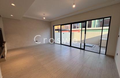 Townhouse - 4 - 3 for rent in Portofino - Damac Lagoons - Dubai