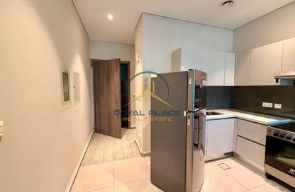 Apartment - Studio - 1 for rent in SOL Avenue - Business Bay - Dubai