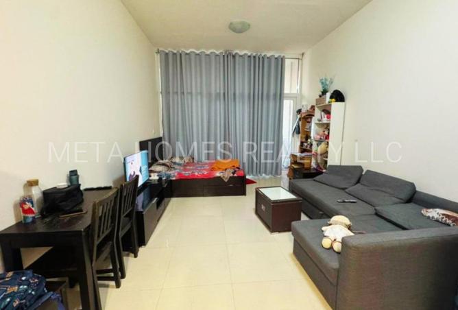 PRIME LOCATION-INVESTORS DEAL- HIGH ROI-SPACIOUS