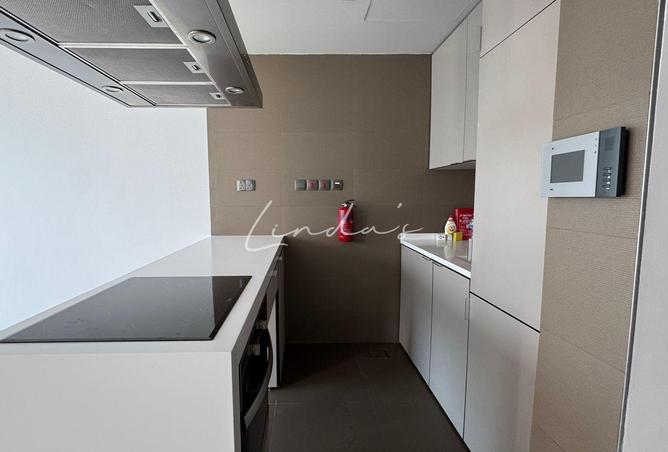 123832121 - Property Image 3