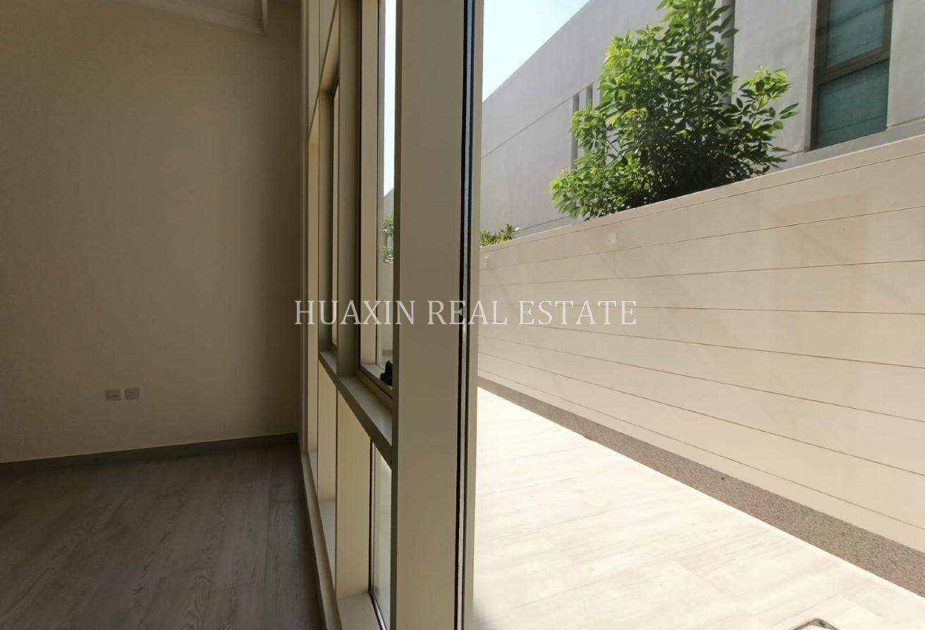 Spacious 6 bedrooms | Private Pool |Close to Beach photo 11