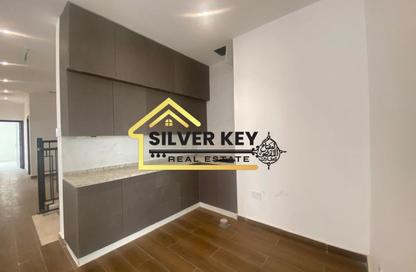 Villa - 4 Bedrooms - 6 Bathrooms for rent in Al Jazzat - Al Riqqa - Sharjah