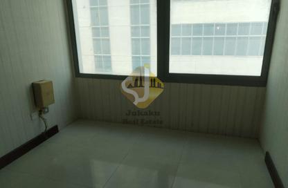 Office Space - Studio - 2 Bathrooms for rent in Al Muraqqabat - Deira - Dubai