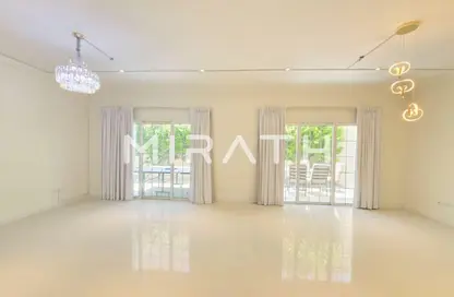 فيلا - 4 غرف نوم - 5 حمامات للايجار في فلل البرشاء 1 - البرشاء 1 - البرشاء - دبي