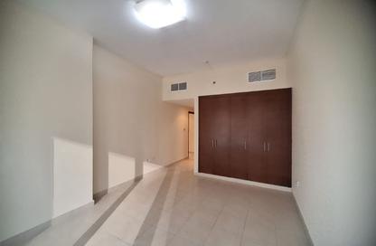 Apartment - 3 - 5 for rent in Al Khan Corniche - Al Khan - Sharjah