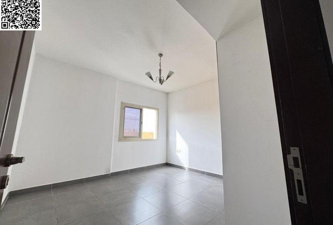 77805048 - Property Image 3