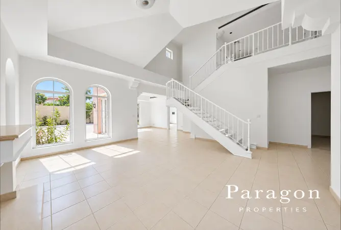 156900009 - Property Image 2