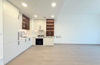 Apartment - 1 - 1 for rent in The Mayfair - Town Square - Dubai