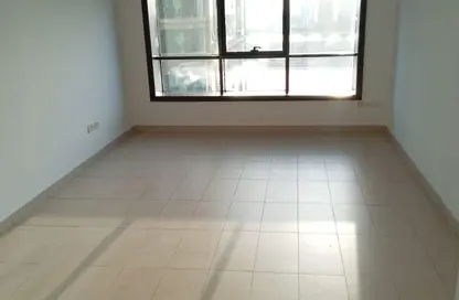 Apartment - 1 Bedroom - 2 Bathrooms for rent in Al Khan Corniche - Al Khan - Sharjah