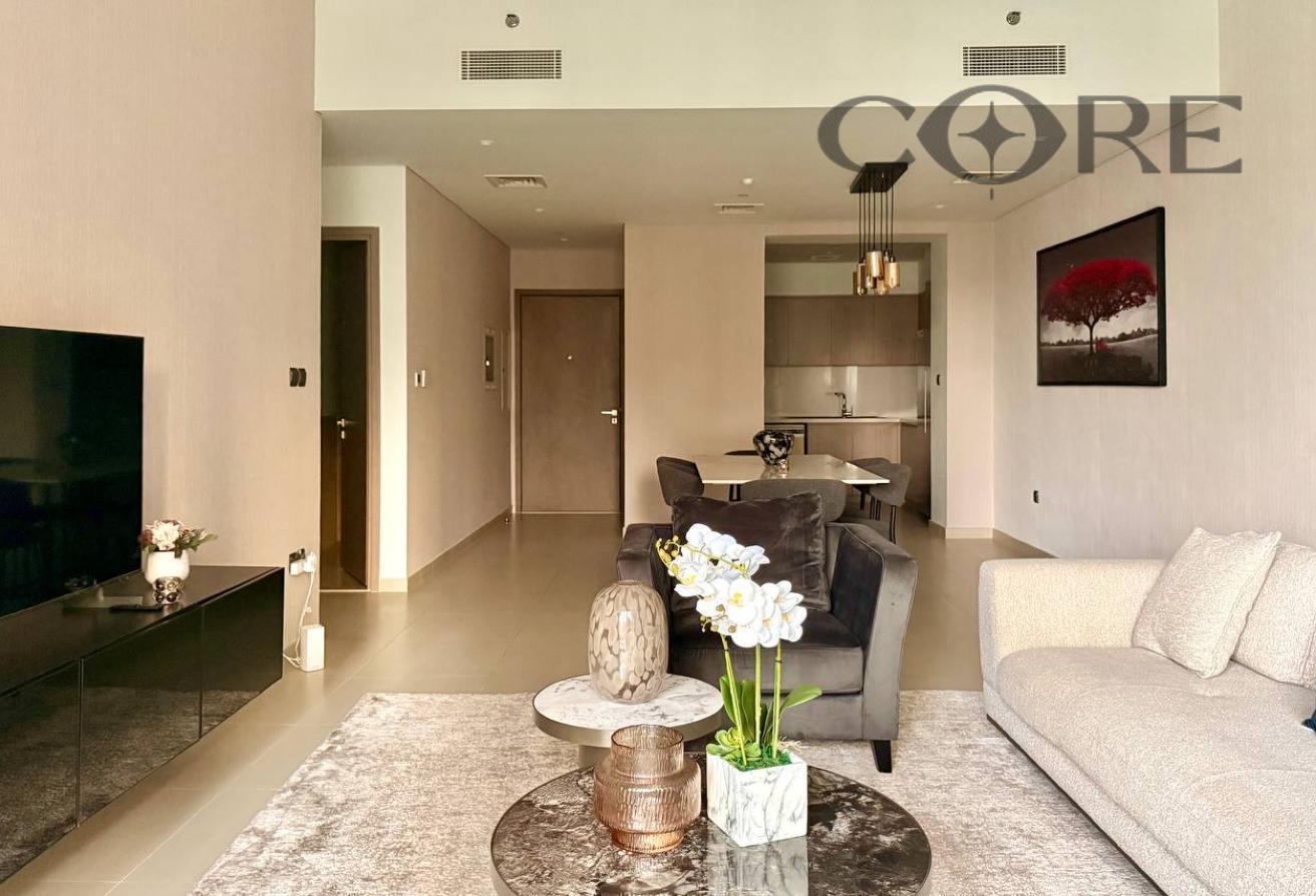 Fully Furnished | High Floor | Prime Location photo 3