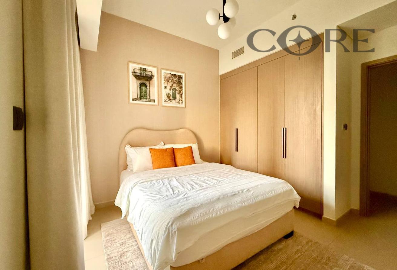 Fully Furnished | High Floor | Prime Location photo 11