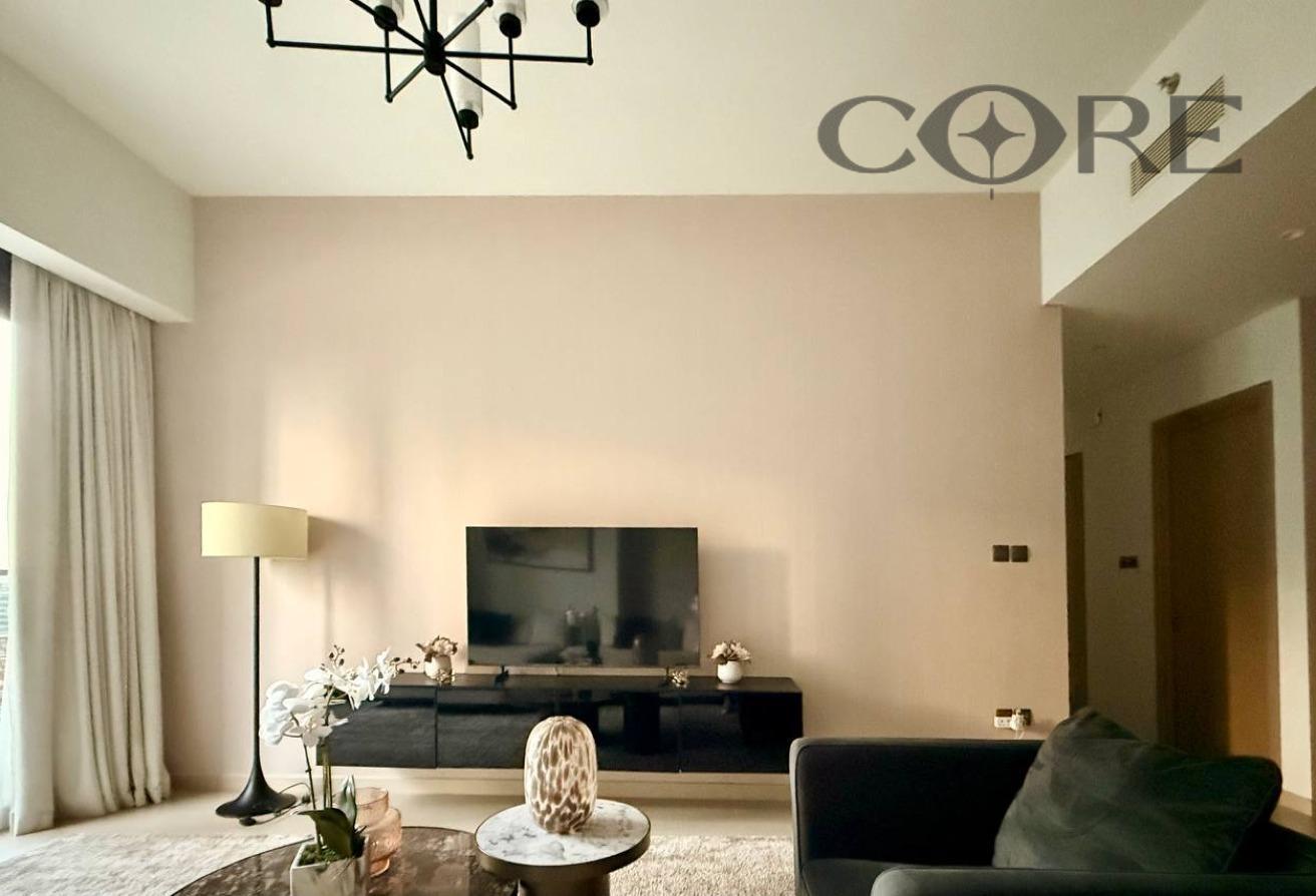 Fully Furnished | High Floor | Prime Location photo 4