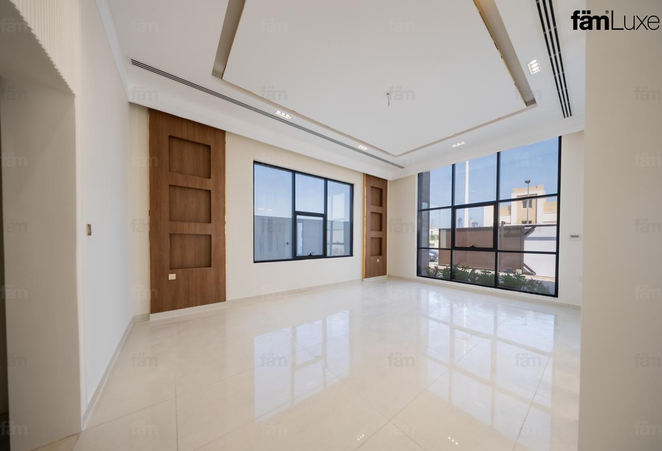 Suburban villa for family, easy access to the city photo 16