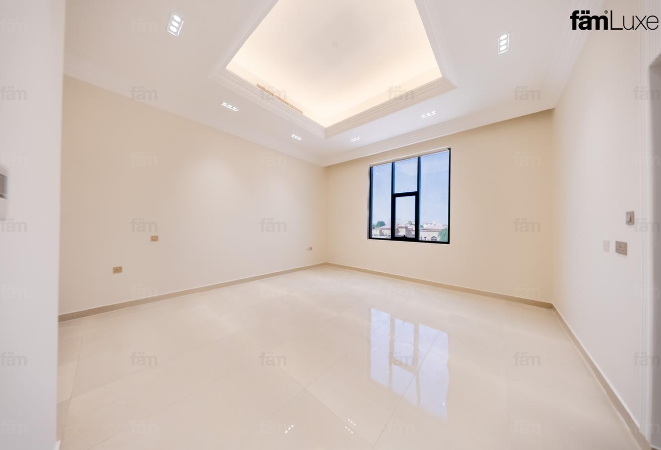 Suburban villa for family, easy access to the city photo 15