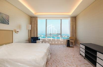 Apartment - Studio - 1 for rent in The Palm Tower - Palm Jumeirah - Dubai