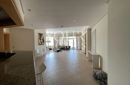 Apartment - 3 Bedrooms - 4 Bathrooms for rent in Al Das - Shoreline Apartments - Palm Jumeirah - Dubai