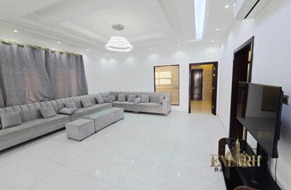Villa - 5 Bedrooms - 7 Bathrooms for sale in Al Yasmeen 1 - Al Yasmeen - Ajman