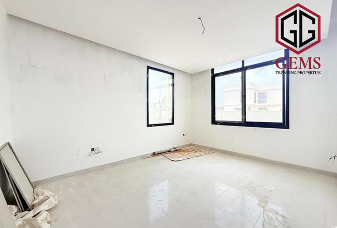 74260739 - Property Image 3