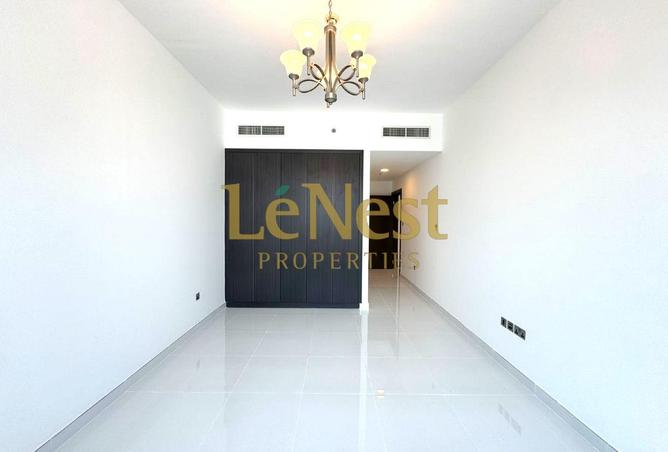 Unfurnished 1BR | Bigger Layout | Close Kitchen