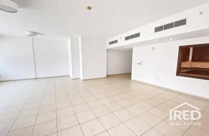 Apartment - 3 - 4 for rent in Executive Tower F - Executive Towers - Business Bay - Dubai