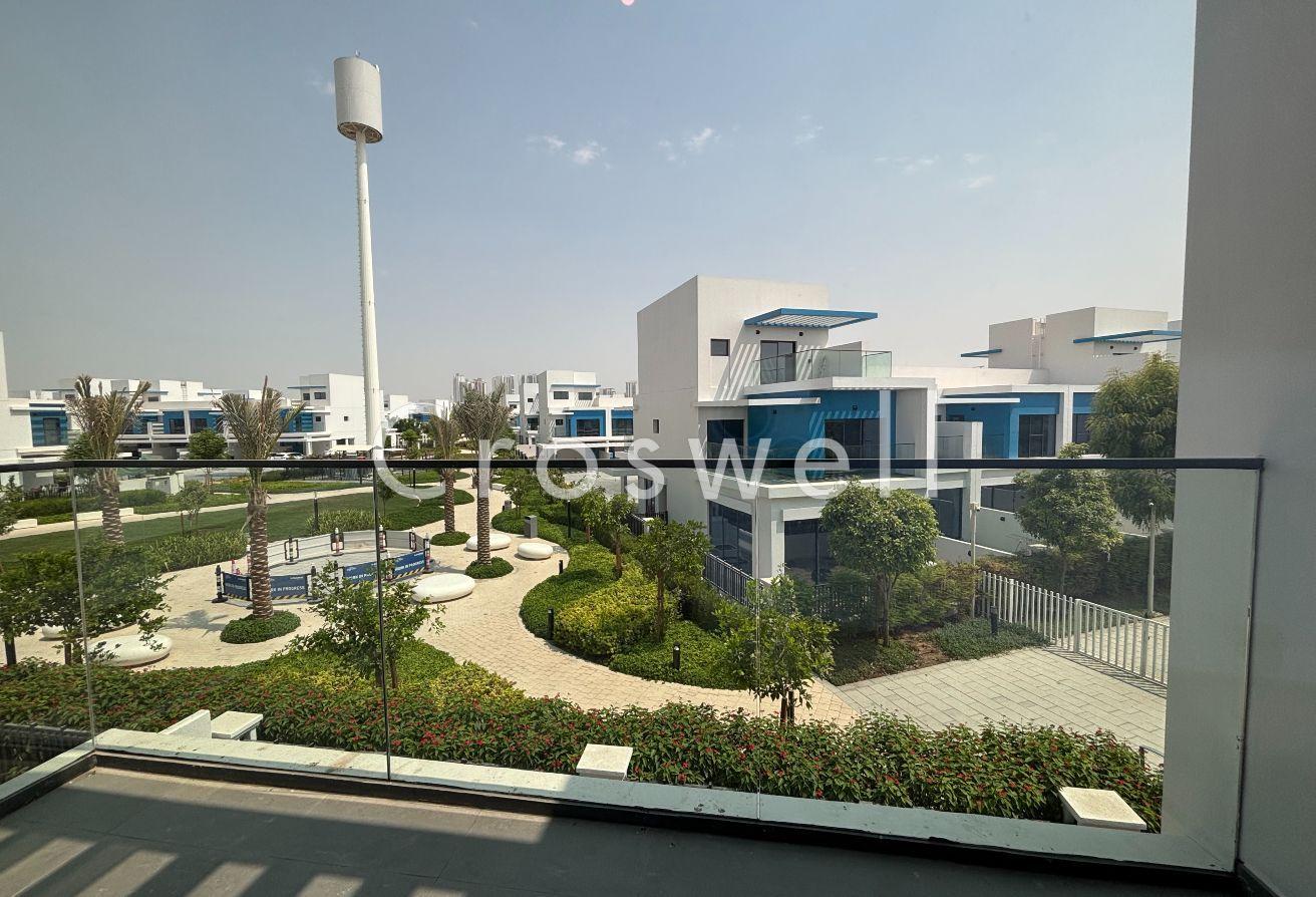Single Row | Brand New | Prime Location | On pool photo 21