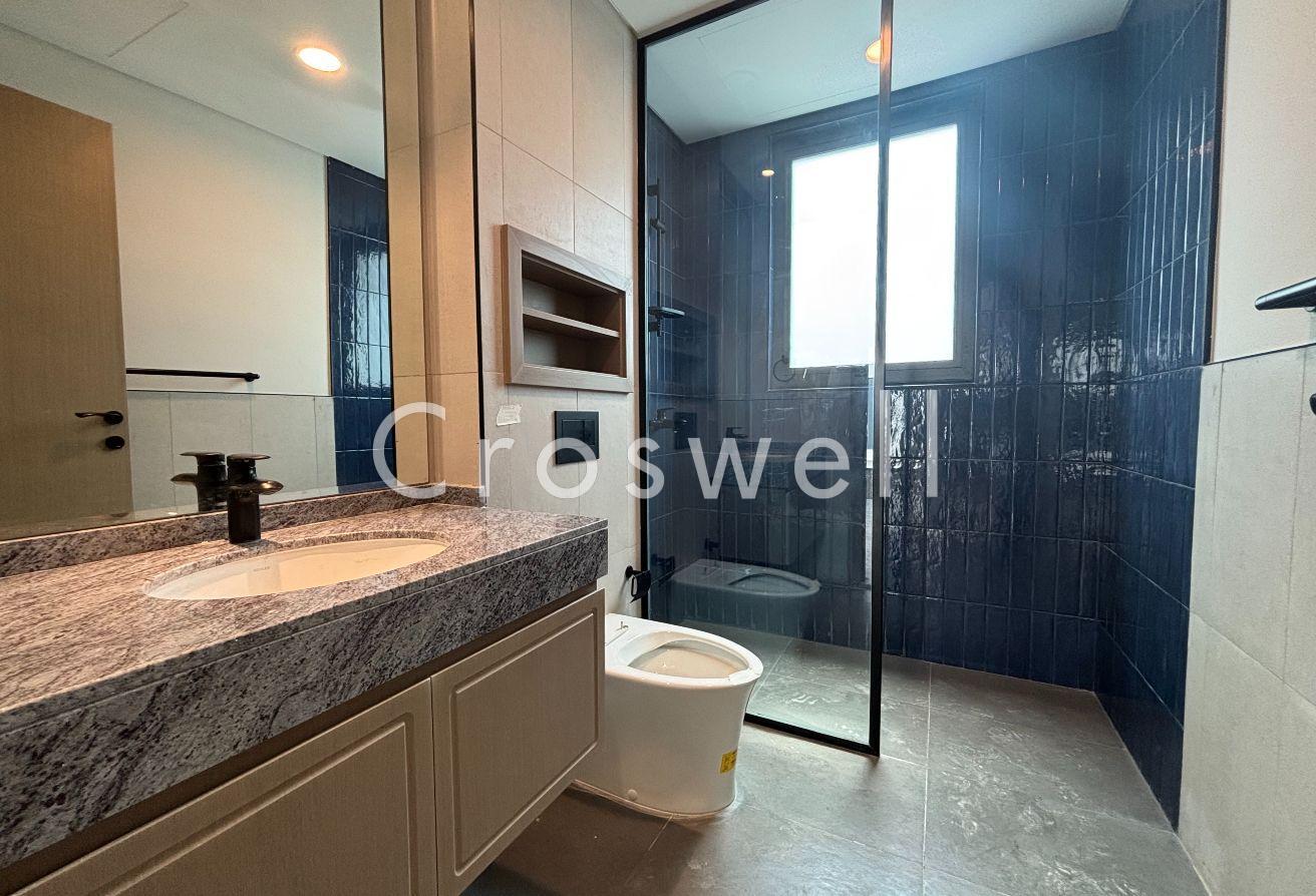 Single Row | Brand New | Prime Location | On pool photo 26