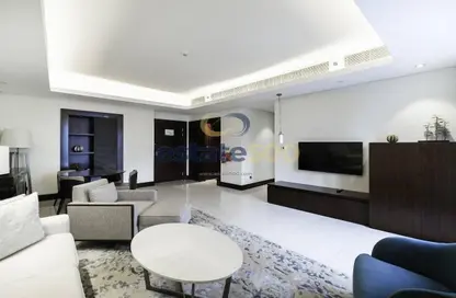 شقة - غرفة نوم - 2 حمامات للايجار في فندق برج ليك - العنوان داون تاون - وسط مدينة دبي - دبي