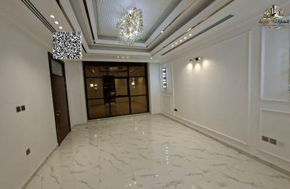 Villa - 5 - 7 for sale in Al Helio Downtown - Al Helio - Ajman Villa - 5 - 7 for sale in Al Helio Downtown - Al Helio - Ajman