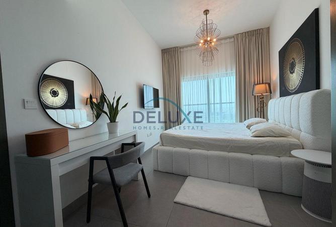 FULLY FURNISHED | HIGH FLOOR | READY TO MOVE IN photo 2