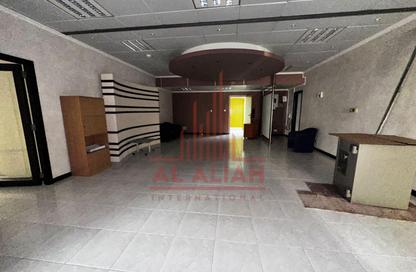 Office Space - Studio - 2 for rent in Hamdan Street - Abu Dhabi