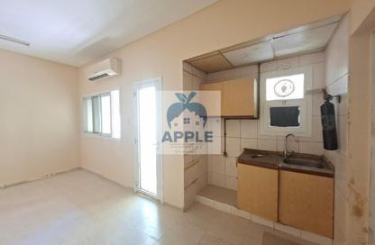 Apartment - Studio - 1 Bathroom for rent in Muwailih Building - Muwaileh - Sharjah