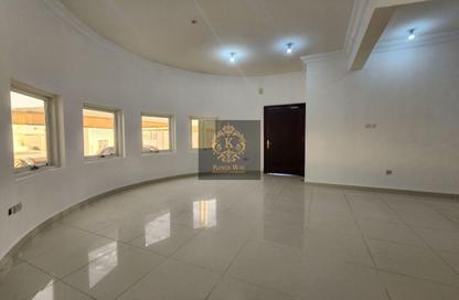 Villa - 3 - 3 for rent in Mohamed Bin Zayed City - Abu Dhabi