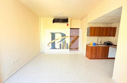 Apartment - Studio - 1 for rent in Fire Station Road - Muwaileh - Sharjah Apartment - Studio - 1 for rent in Fire Station Road - Muwaileh - Sharjah