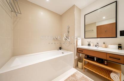 Apartment - 3 Bedrooms - 4 Bathrooms for rent in Vida Residences Dubai Marina - Dubai Marina - Dubai