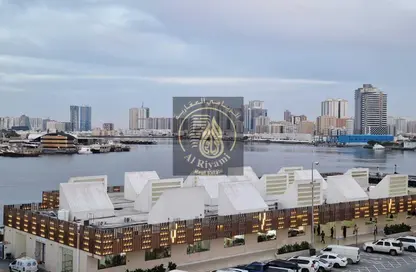 شقة - 2 غرف نوم - 2 حمامات للايجار في برج الكورنيش - طريق كورنيش عجمان - عجمان