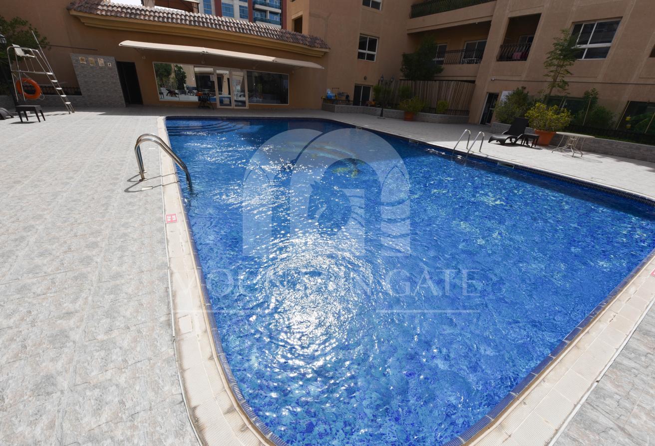 Fully Furnished Closed Kitchen Pool View in JVC photo 15