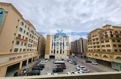 Apartment - 2 Bedrooms - 3 Bathrooms for rent in Muwaileh 29 Building - Muwaileh - Sharjah