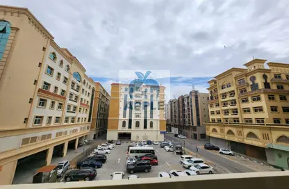 شقة - 2 غرف نوم - 3 حمامات للايجار في بناية مويليح 29 - مويلح - الشارقة