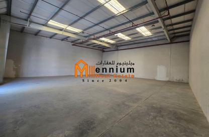Warehouse - Studio - 6 Bathrooms for rent in Al Jlail - Al Sajaa - Sharjah