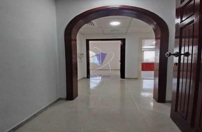 Apartment - 3 - 4 for rent in Tourist Club Area - Abu Dhabi Apartment - 3 - 4 for rent in Tourist Club Area - Abu Dhabi