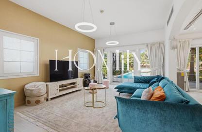 Villa - 2 - 4 for sale in Block I - District 16 - Jumeirah Village Circle - Dubai Villa - 2 - 4 for sale in Block I - District 16 - Jumeirah Village Circle - Dubai