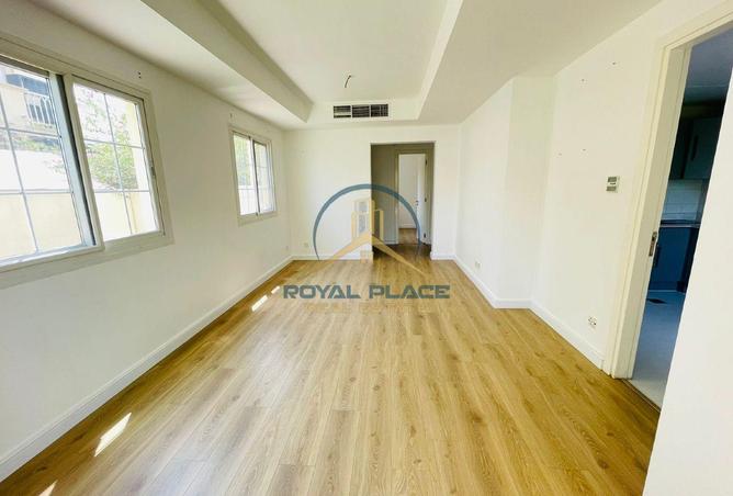 54388066 - Property Image 2