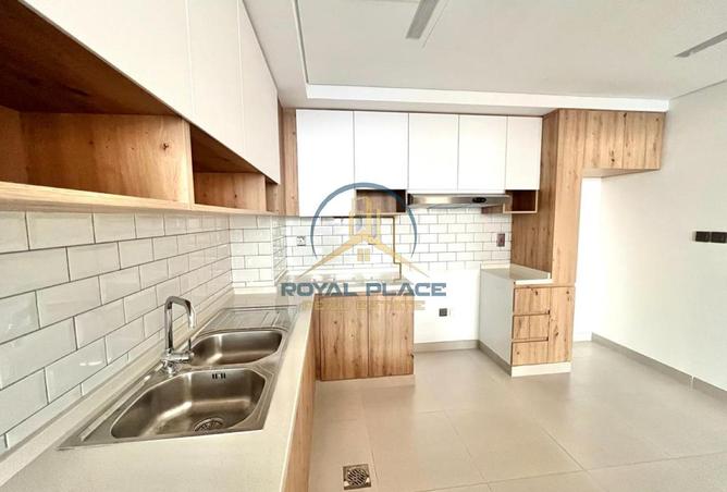 110981910 - Property Image 3