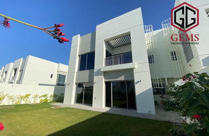 Villa - 5 - 6 for rent in Umm Suqeim 1 Villas - Umm Suqeim 1 - Umm Suqeim - Dubai Villa - 5 - 6 for rent in Umm Suqeim 1 Villas - Umm Suqeim 1 - Umm Suqeim - Dubai
