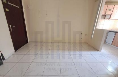Apartment - Studio - 1 for rent in Fire Station Road - Muwaileh - Sharjah