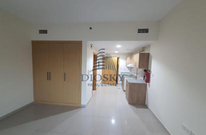 Apartment - Studio - 1 Bathroom for rent in May Residence 5 - May Residence - District 10 - Jumeirah Village Circle - Dubai