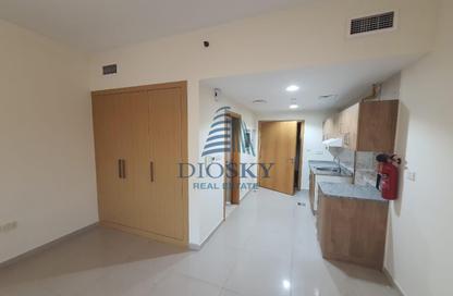 Apartment - Studio - 1 Bathroom for rent in May Residence 5 - May Residence - District 10 - Jumeirah Village Circle - Dubai